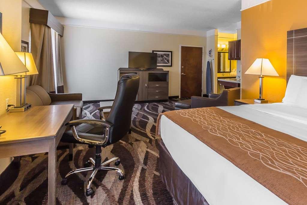 Comfort Inn Near Frost Bank Center ซานอันโตนิโอ ภายนอก รูปภาพ
