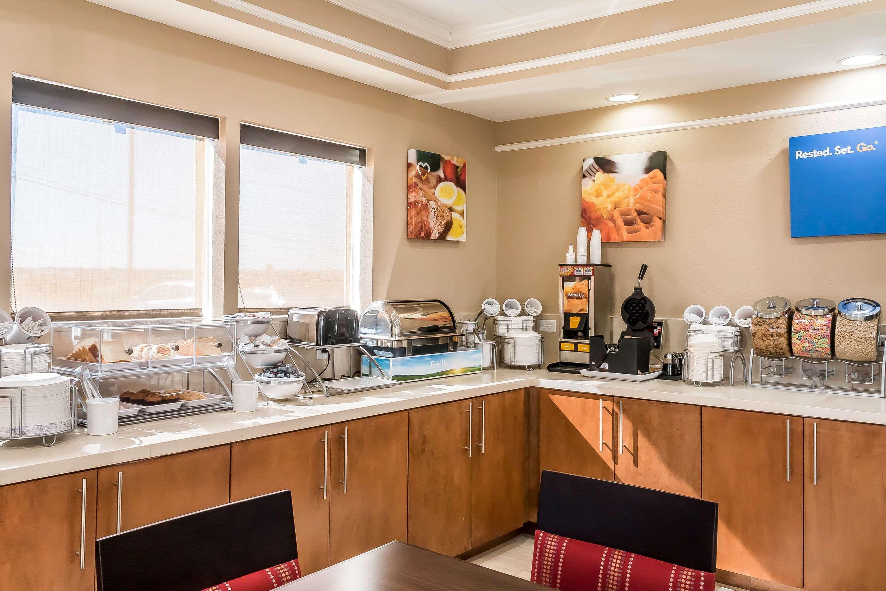 Comfort Inn Near Frost Bank Center ซานอันโตนิโอ ภายนอก รูปภาพ