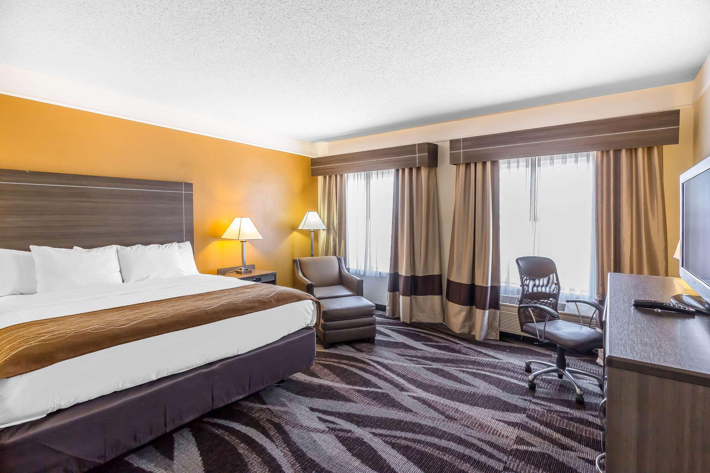 Comfort Inn Near Frost Bank Center ซานอันโตนิโอ ภายนอก รูปภาพ