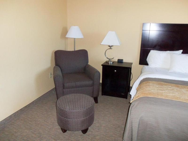 Comfort Inn Near Frost Bank Center ซานอันโตนิโอ ภายนอก รูปภาพ