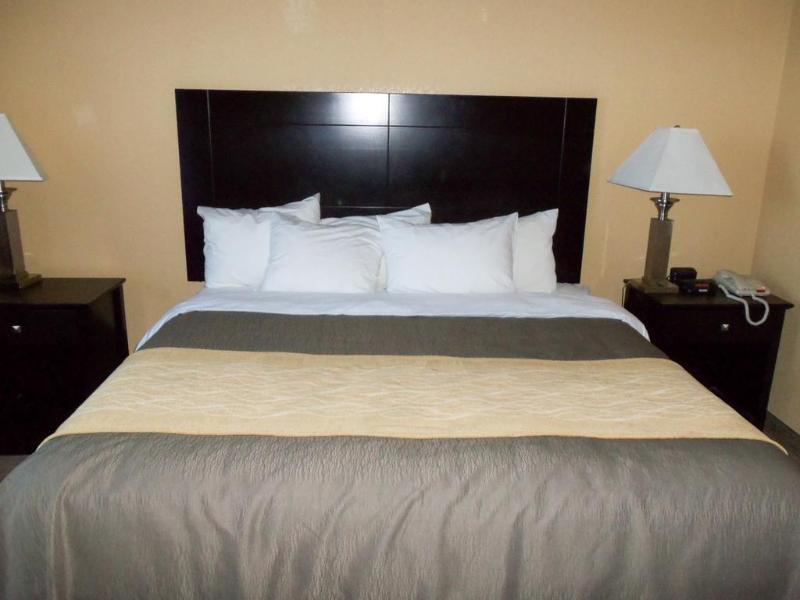 Comfort Inn Near Frost Bank Center ซานอันโตนิโอ ภายนอก รูปภาพ